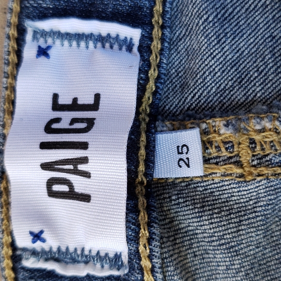 Paige Stretch Bermuda Jean Shorts Cut-Offs Size 25" Waist X 11" Inseam Length - Picture 7 of 9